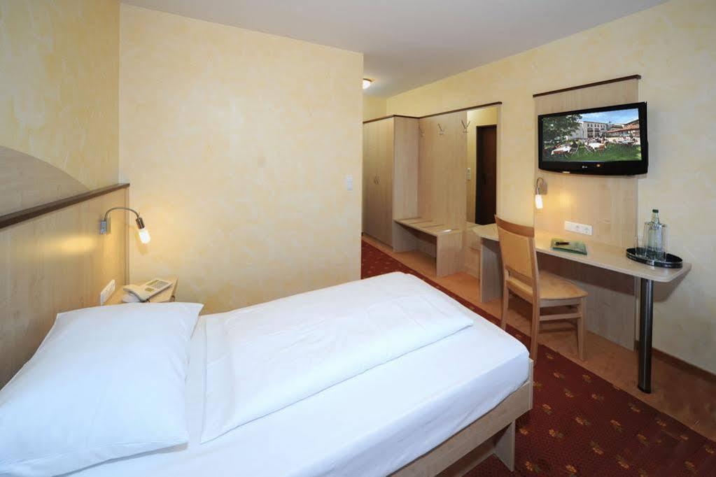 Hotel Wolfringmuehle Fensterbach Εξωτερικό φωτογραφία